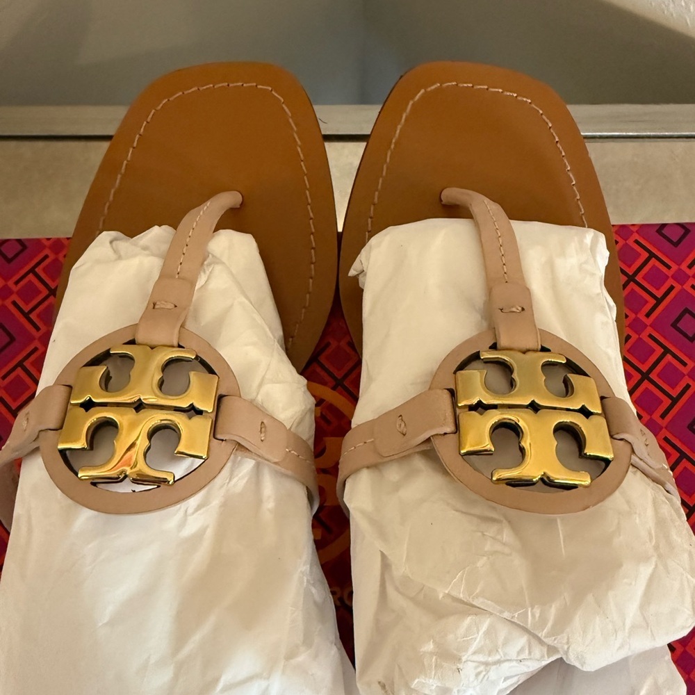 Tory Burch Mini Miller Leather Thong Sandals SEASHELL PINK Woman's Size 9.5 - Picture 4 of 6